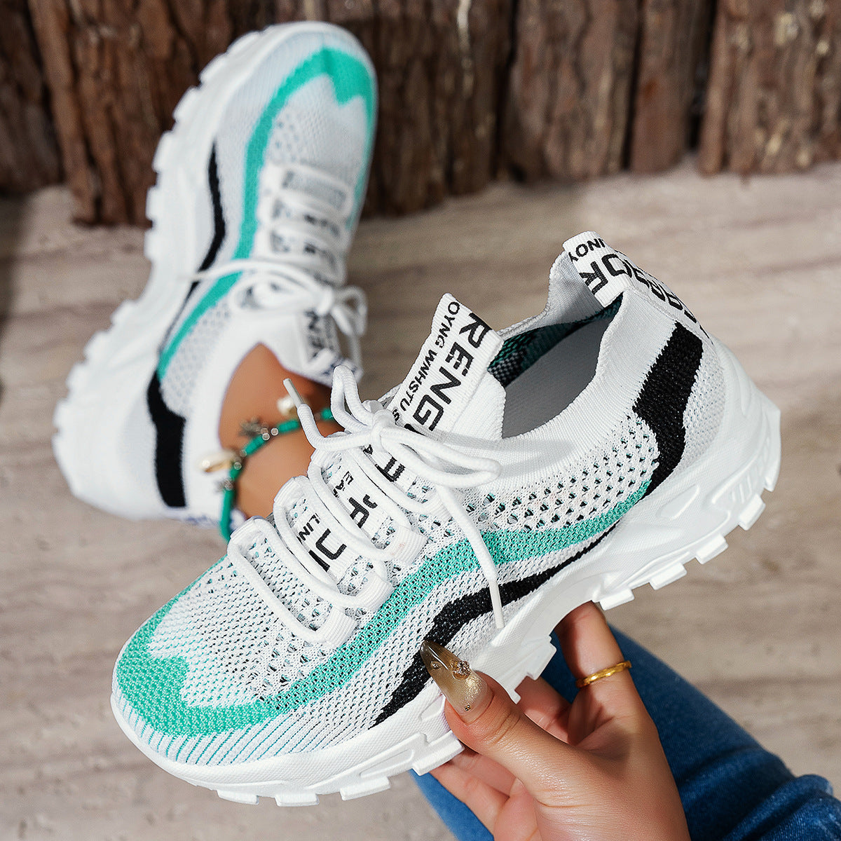 women's casual sneakers